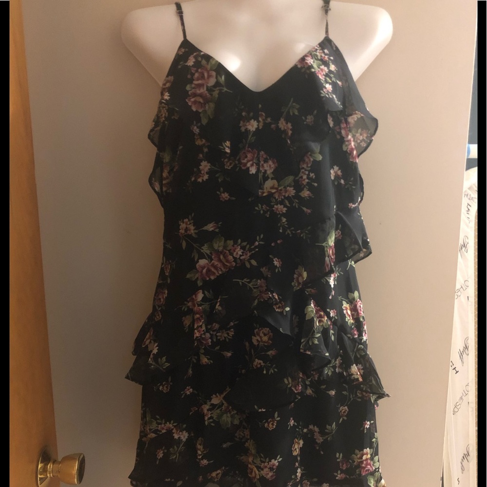 Gianni Bini ruffled summer dress